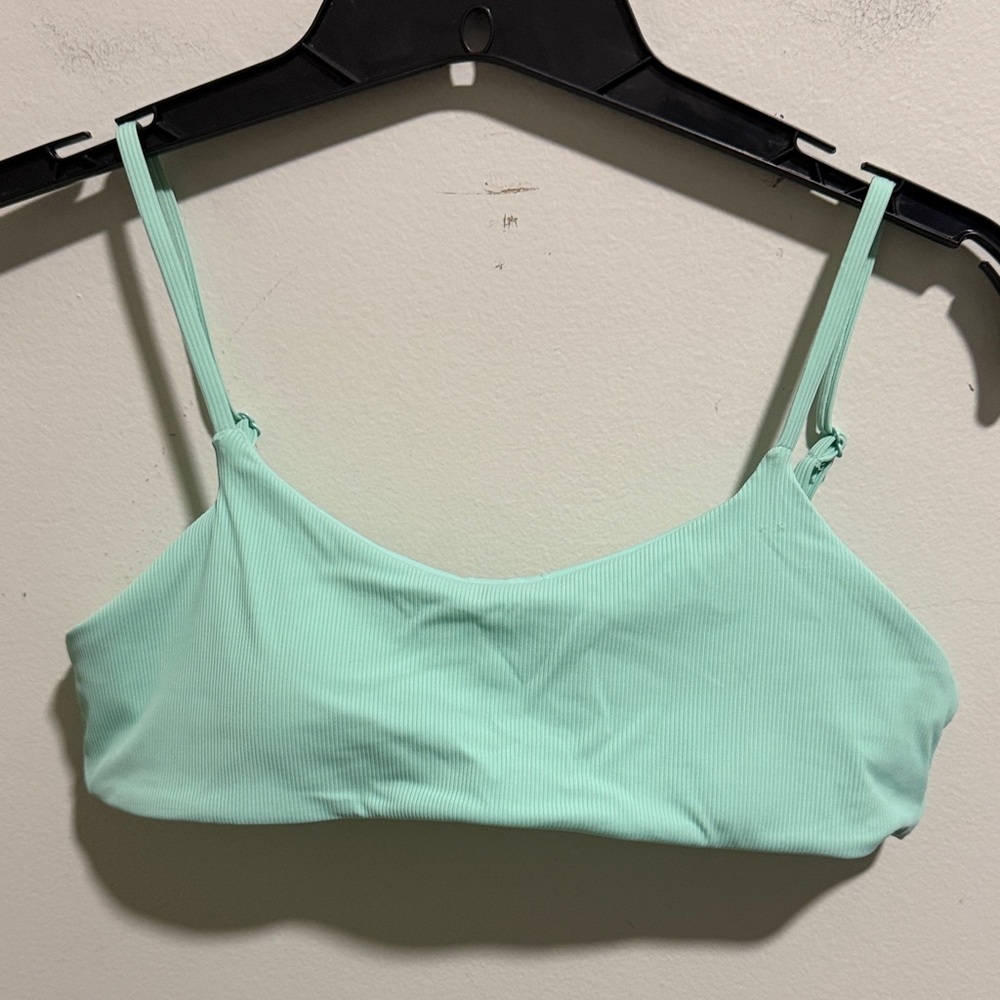 Flying Point Bikini Top Size Medium